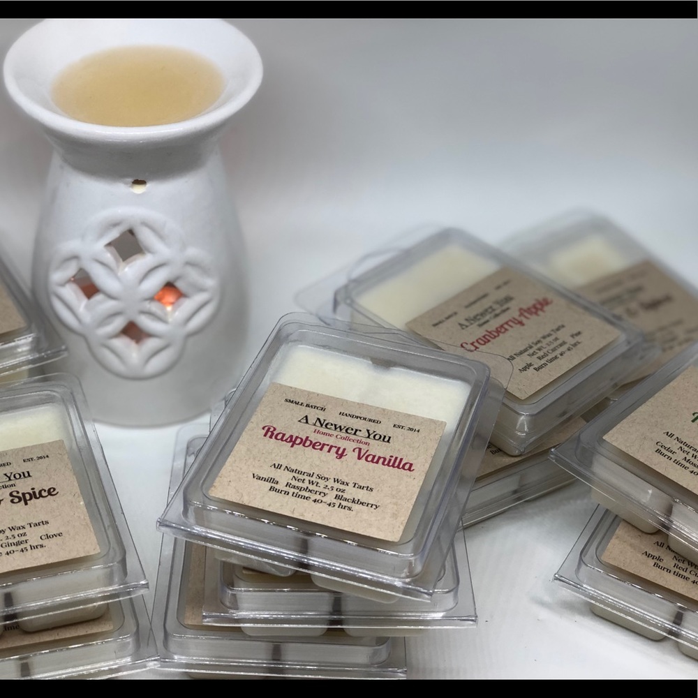 Ceramic burner & wax tarts.